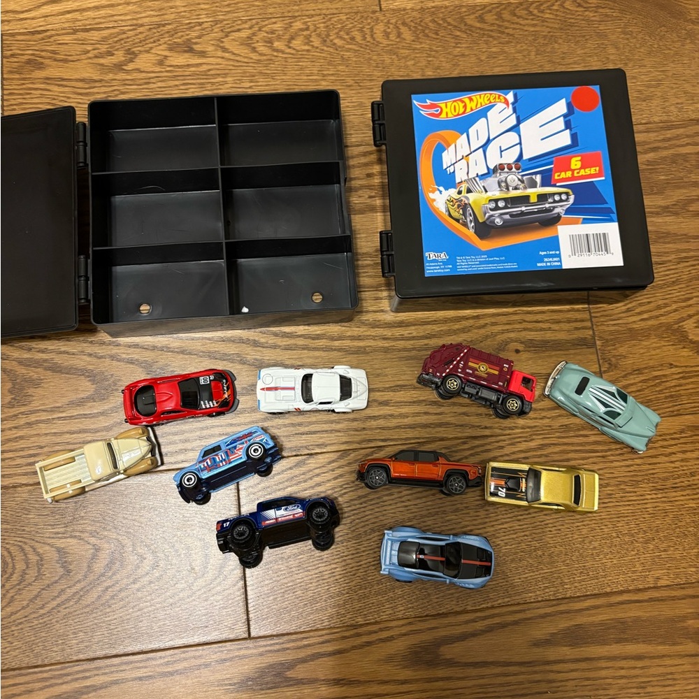 Hot wheels cases with cars
